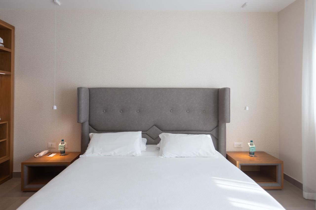 Mosella Suite Hotel Sottomarina Ngoại thất bức ảnh