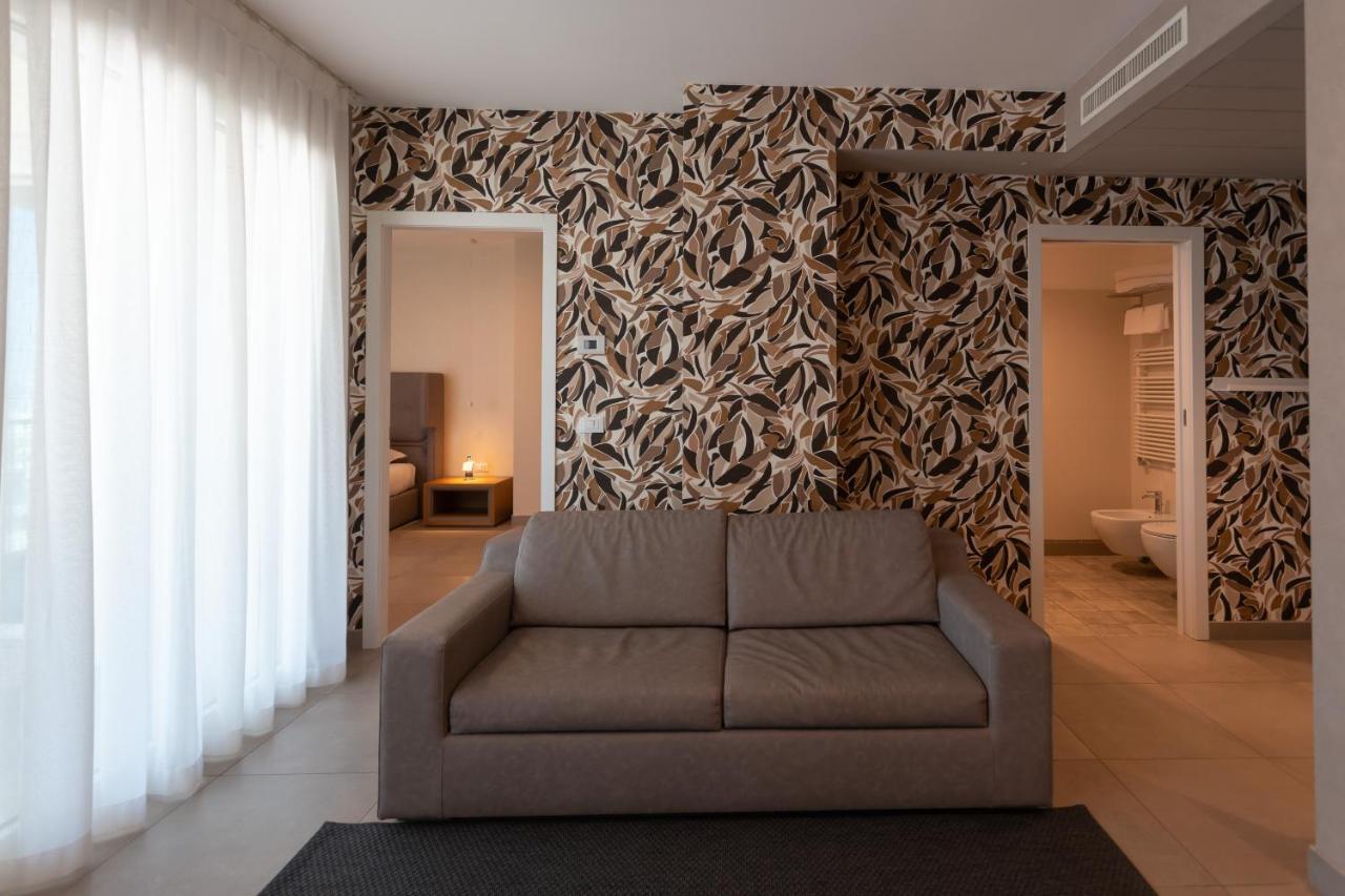 Mosella Suite Hotel Sottomarina Ngoại thất bức ảnh